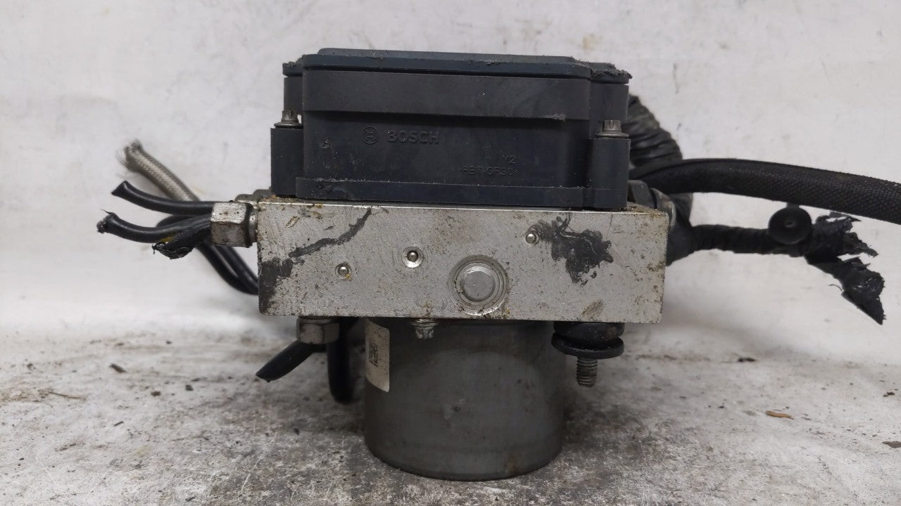 2015-2018 Dodge Grand Caravan ABS Pump Control Module Replacement P/N:P68183803AC Fits Fits 2015 2016 2017 2018 OEM Used Aut