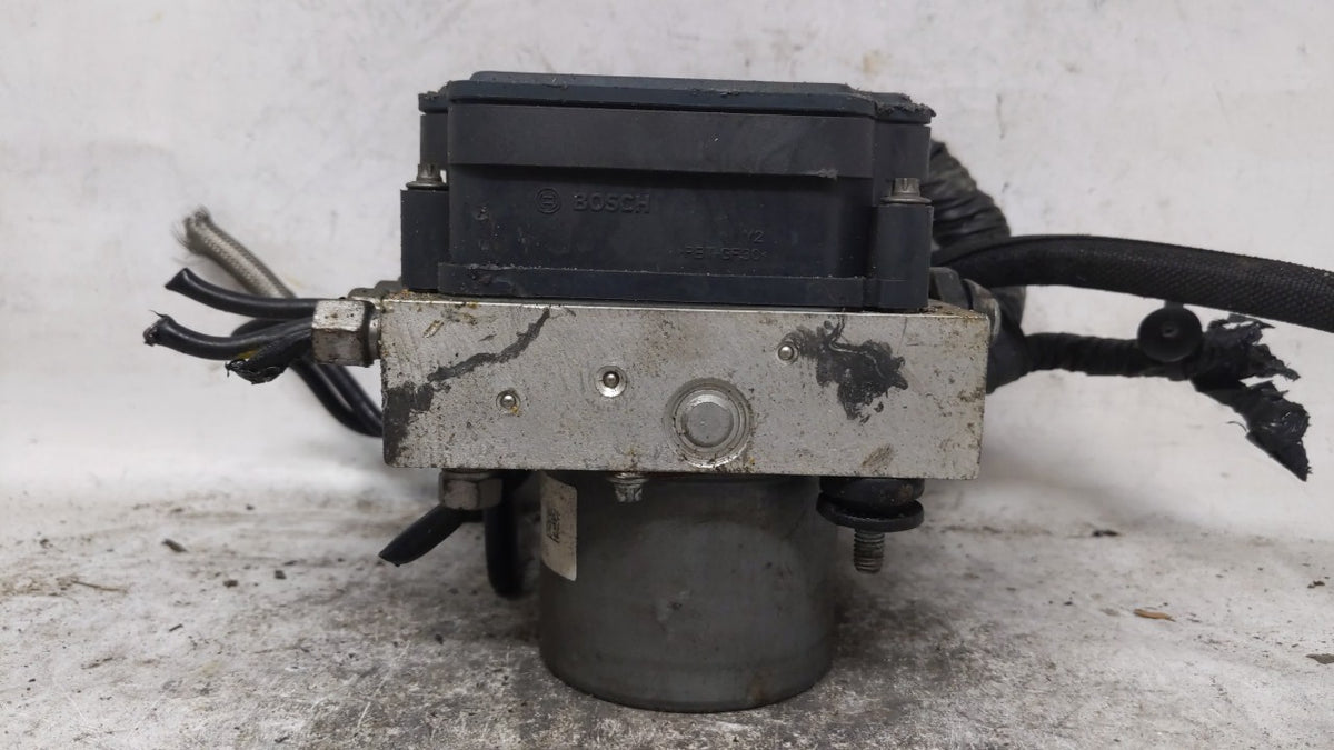 2015-2020 Dodge Grand Caravan Anti-Lock Brake ABS Pump Module Actuator OEM P/N:P68183803AC Fits Fits 2015 2016 2017 2018 201