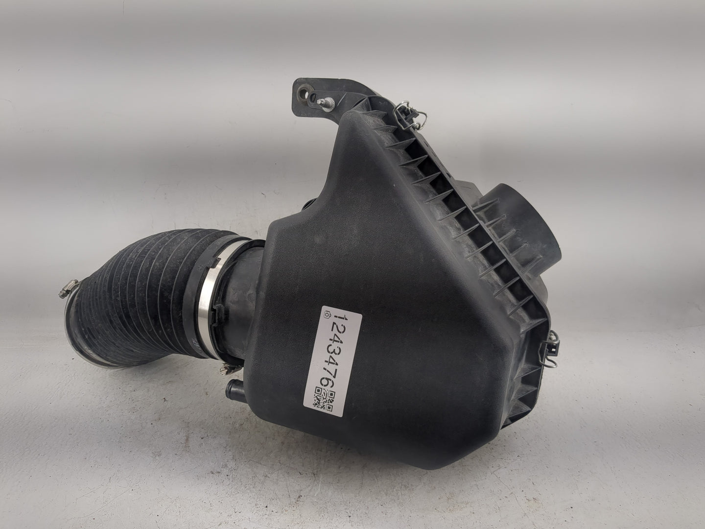 2011-2020 Dodge Grand Caravan Air Cleaner Intake-duct Hose Tube - Oemusedautoparts1.com