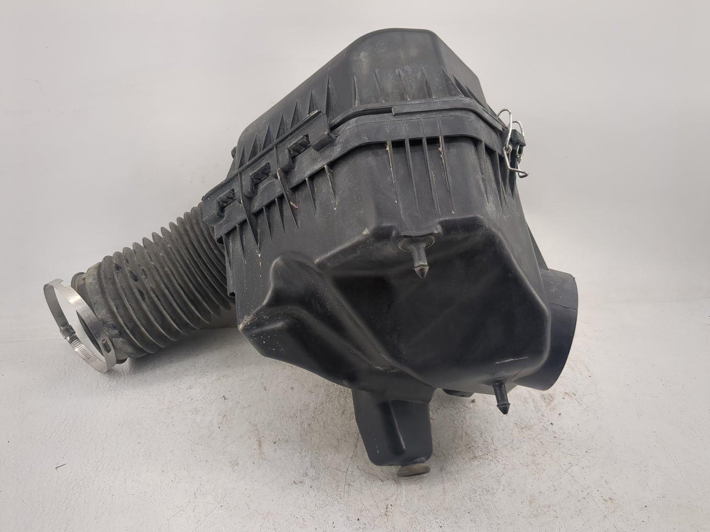 2011-2020 Dodge Grand Caravan Air Cleaner Intake-duct Hose Tube - Oemusedautoparts1.com