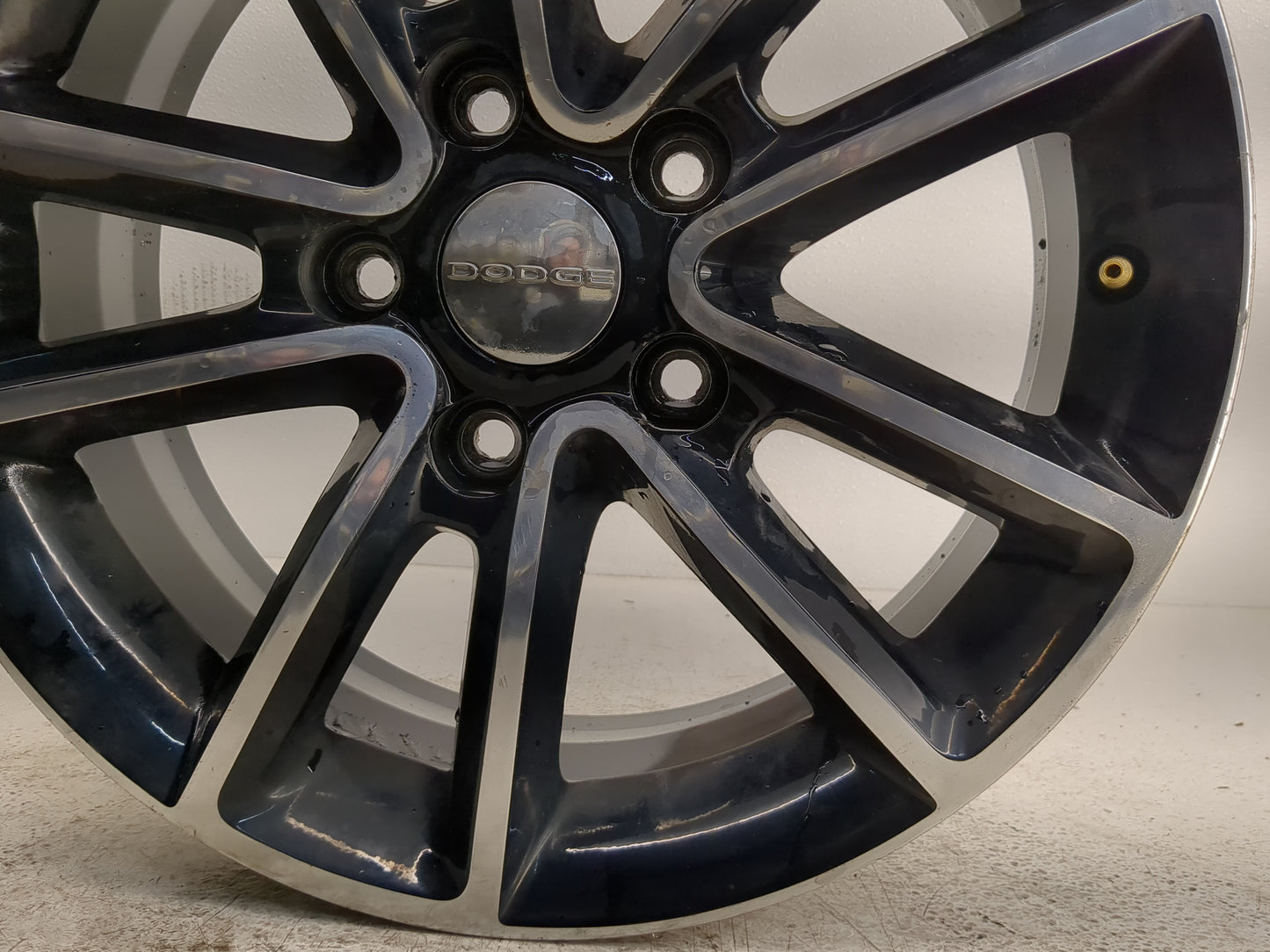 2015 Dodge Grand Caravan Oem Wheel Rim - Oemusedautoparts1.com