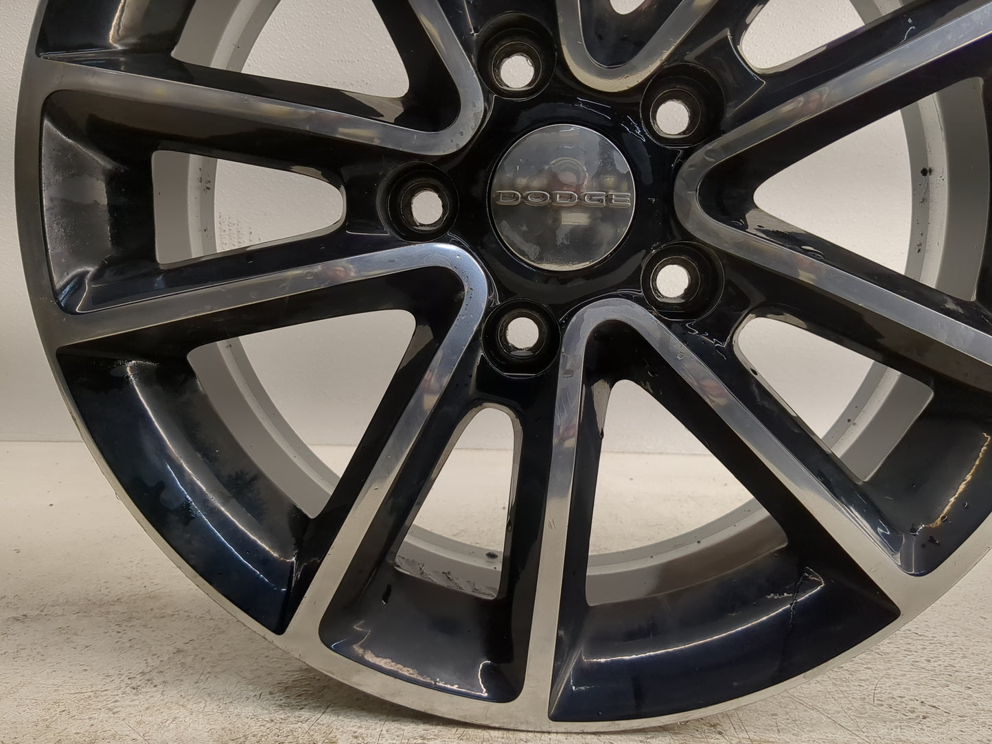 2015 Dodge Grand Caravan Oem Wheel Rim - Oemusedautoparts1.com
