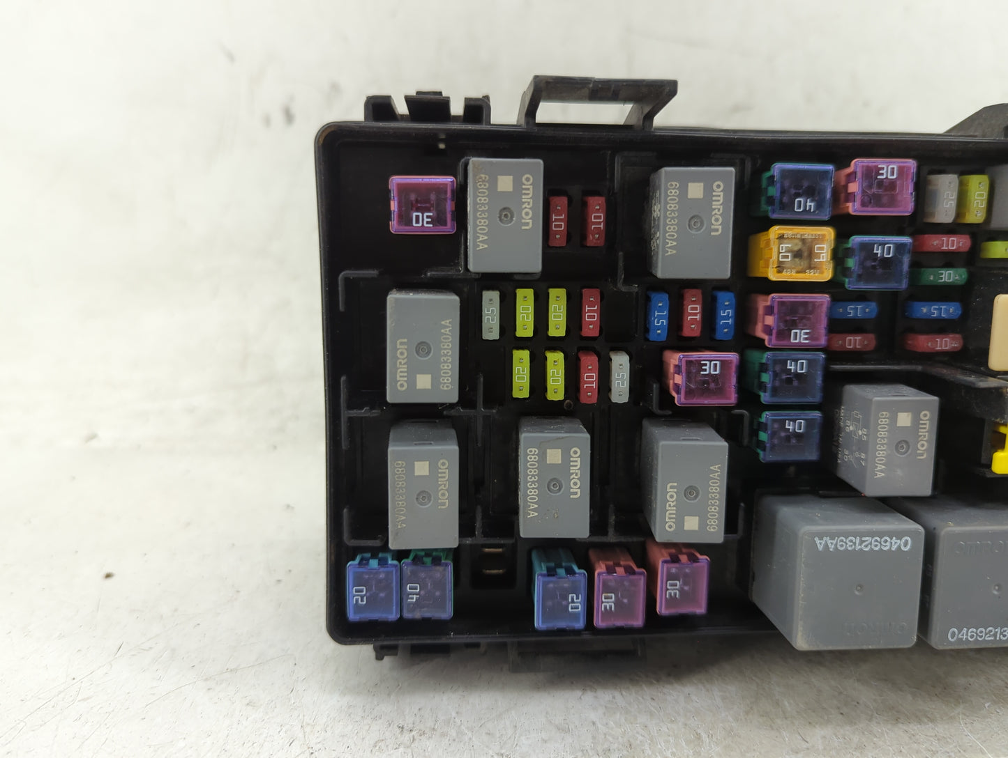 2015 Dodge Grand Caravan Fusebox Fuse Box Panel Relay Module P/N:68239606AA Fits OEM Used Auto Parts - Oemusedautoparts1.com