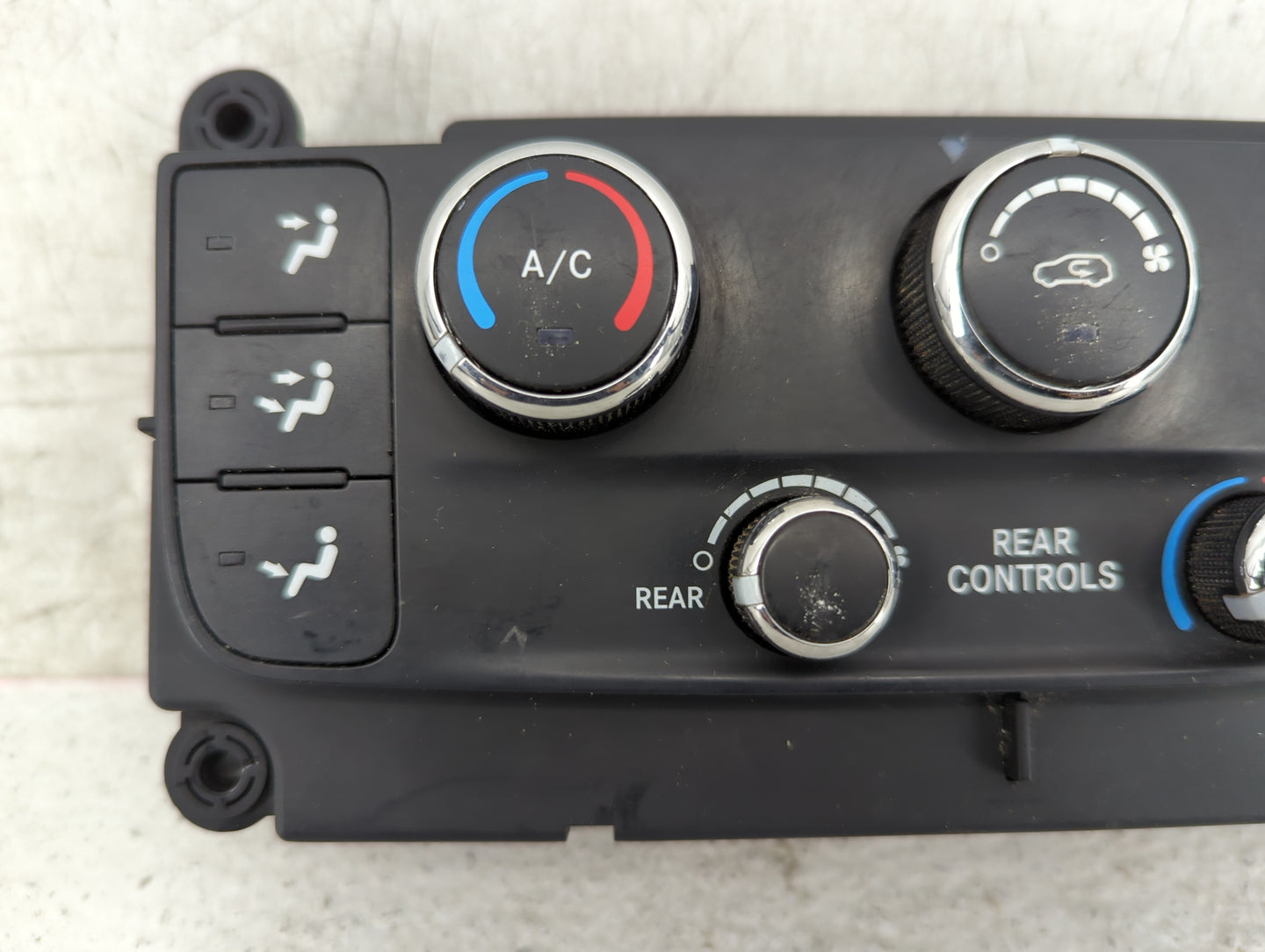 2011-2020 Dodge Grand Caravan Climate Control Module Temperature AC/Heater Replacement P/N:P55111240AH Fits OEM Used Auto Pa