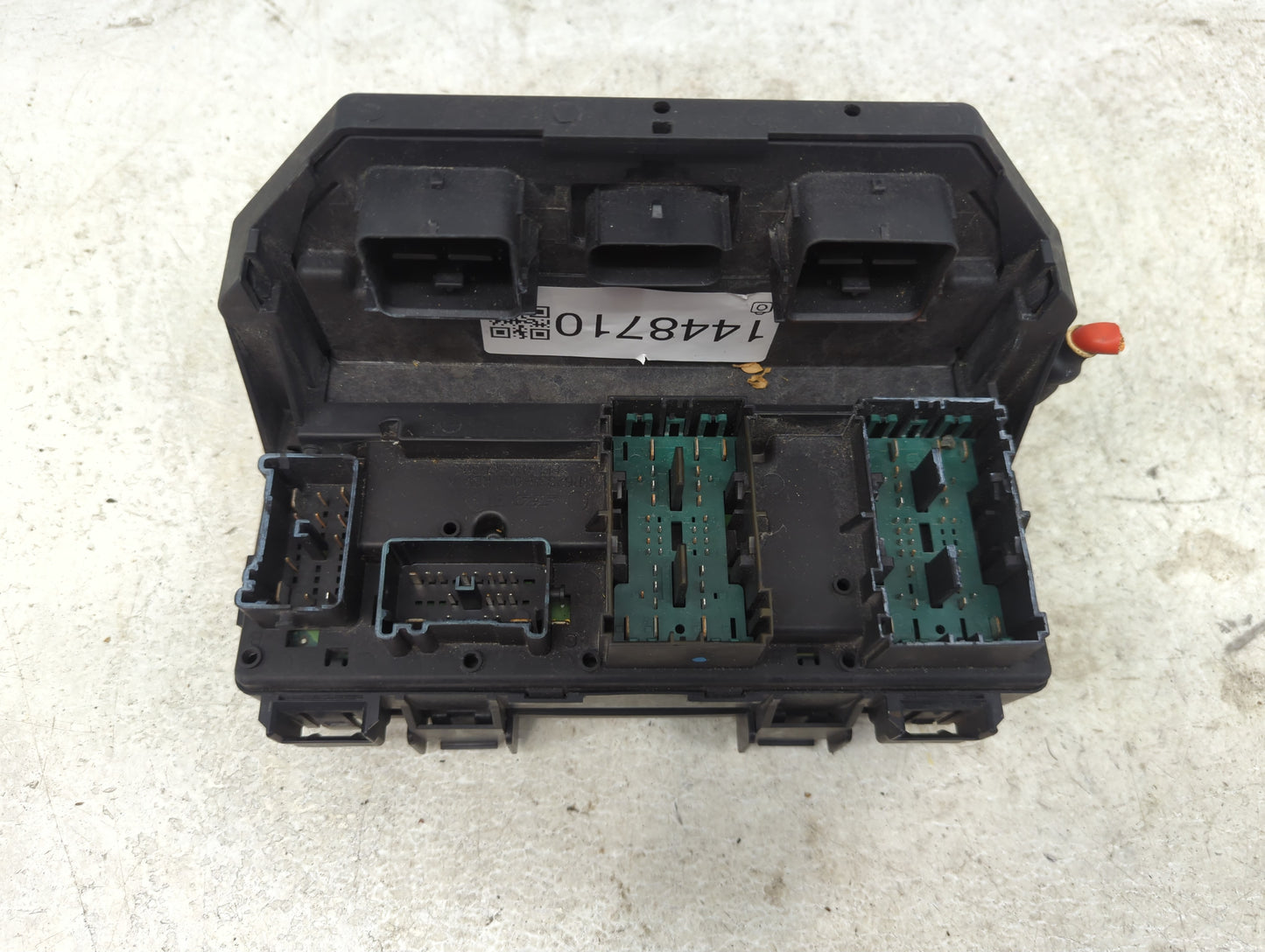 2015 Dodge Grand Caravan Fusebox Fuse Box Panel Relay Module P/N:68239606AA RT032842J0, 68083380AA, 04692139AA, 04692143AA F