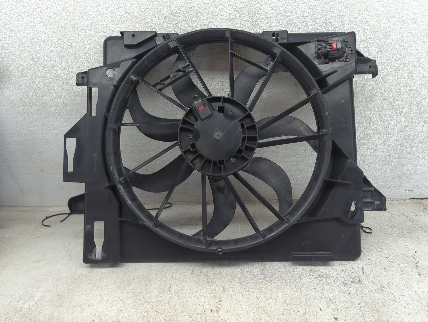 2008-2020 Dodge Grand Caravan Electric Radiator Cooling Fan Motor Assembly P/N:T144AN180564460 Fits OEM Used Auto Parts - Oe