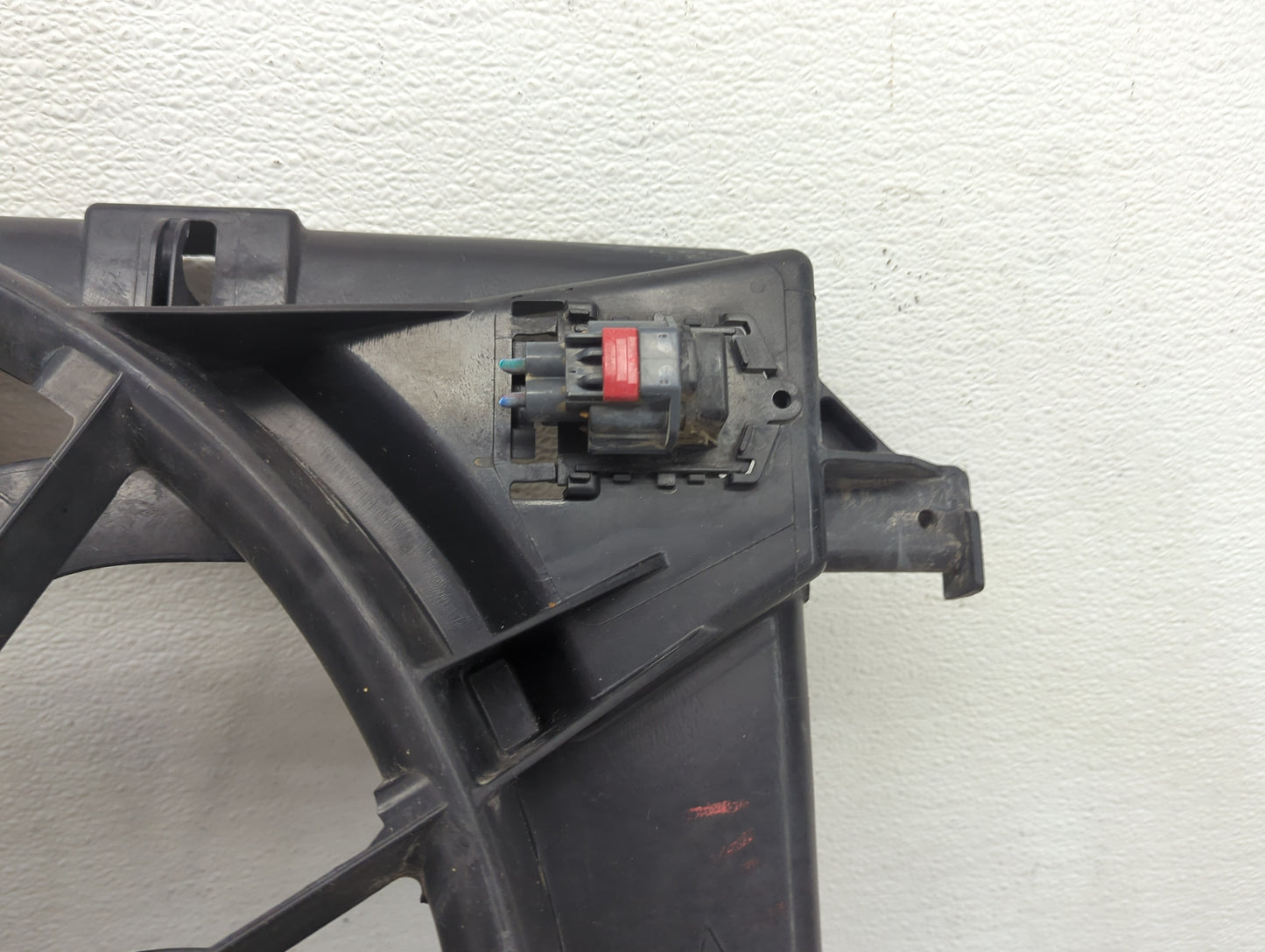 2008-2020 Dodge Grand Caravan Electric Radiator Cooling Fan Motor Assembly P/N:T144AN180564460 Fits OEM Used Auto Parts - Oe