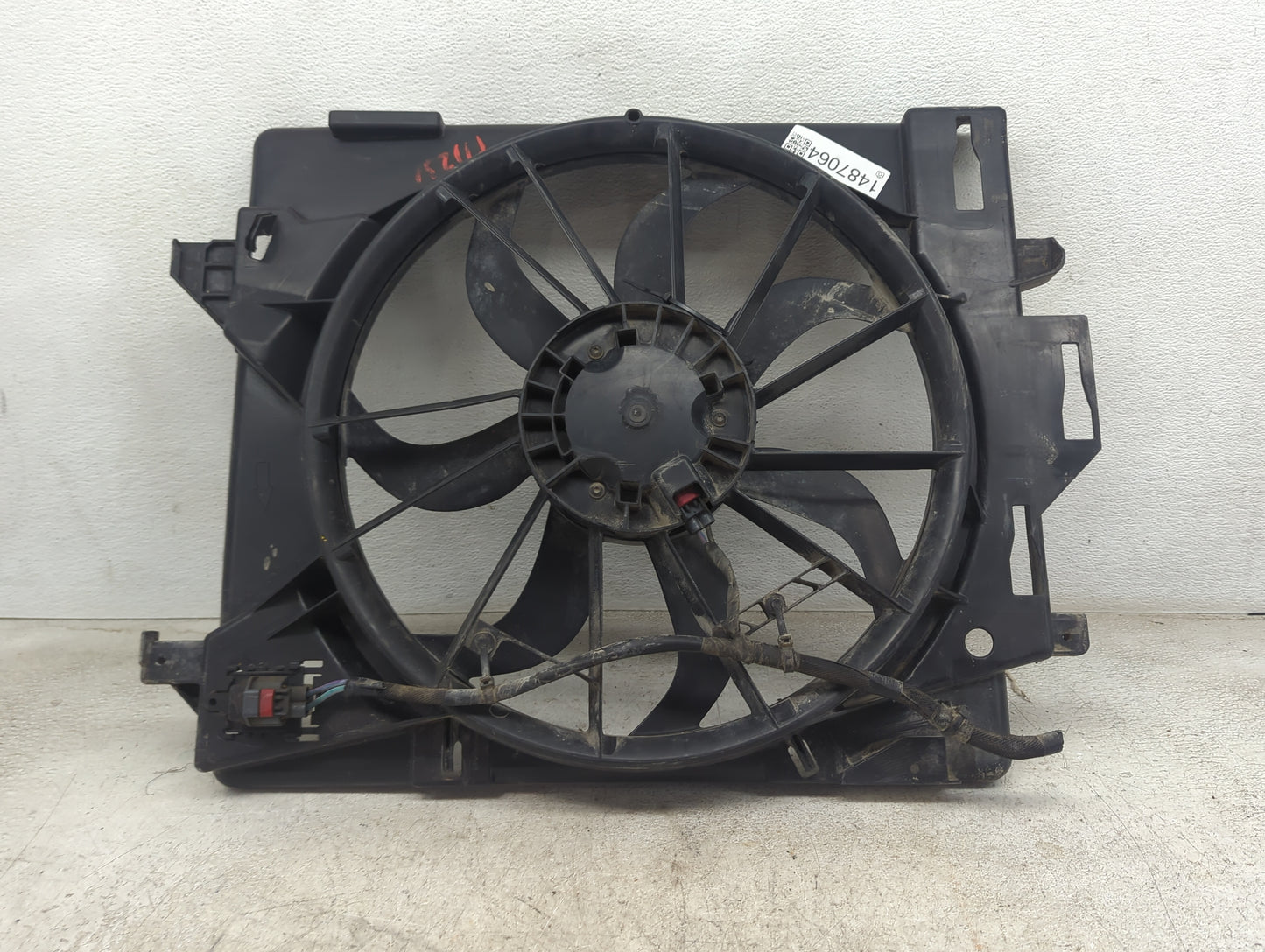 2008-2020 Dodge Grand Caravan Electric Radiator Cooling Fan Motor Assembly P/N:T674AD3222 L3626003 Fits OEM Used Auto Parts 