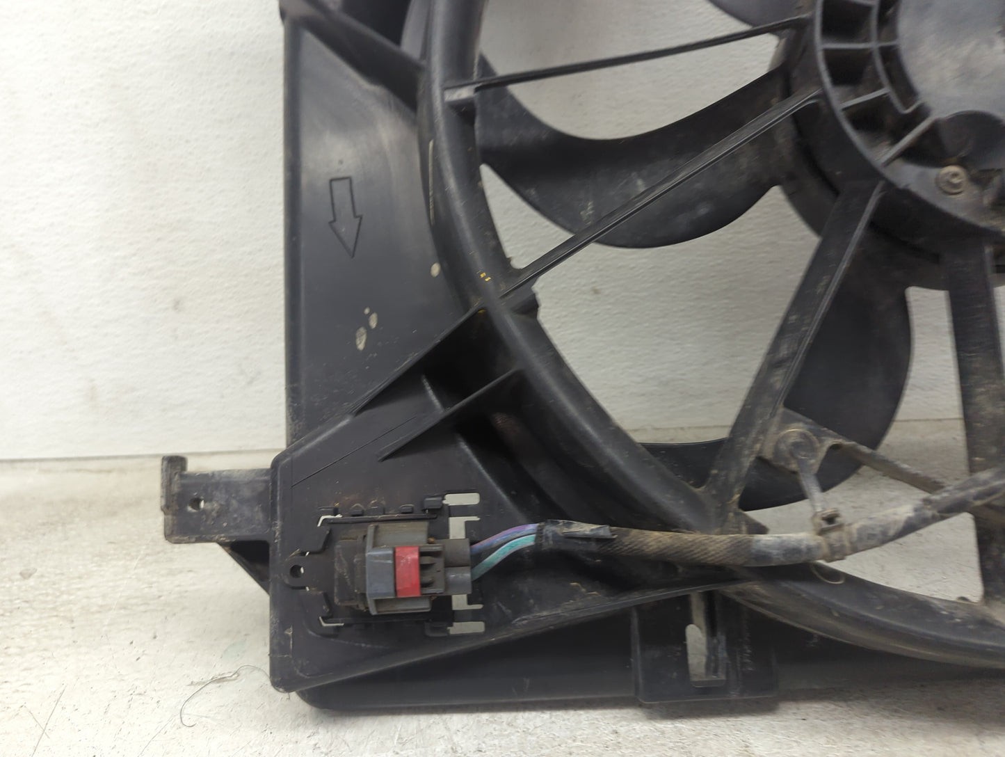 2008-2020 Dodge Grand Caravan Electric Radiator Cooling Fan Motor Assembly P/N:T674AD3222 L3626003 Fits OEM Used Auto Parts 