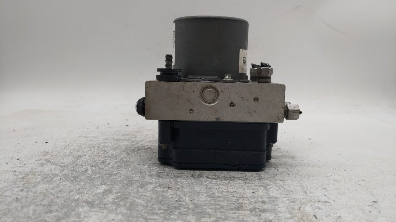 2015-2018 Dodge Grand Caravan ABS Pump Control Module Replacement P/N:P68183803AC 68183803AC Fits Fits 2015 2016 2017 2018 O