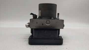 2015-2018 Dodge Grand Caravan ABS Pump Control Module Replacement P/N:P68183803AC 68183803AC Fits Fits 2015 2016 2017 2018 OEM Used Auto Parts