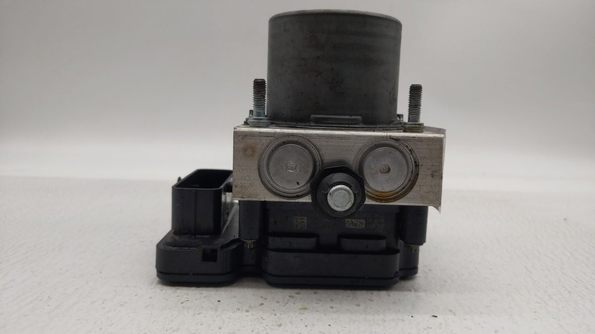 2015-2020 Dodge Grand Caravan Anti-Lock Brake ABS Pump Module Actuator OEM P/N:P68183803AC 68183803AC Fits OEM Used Auto Par