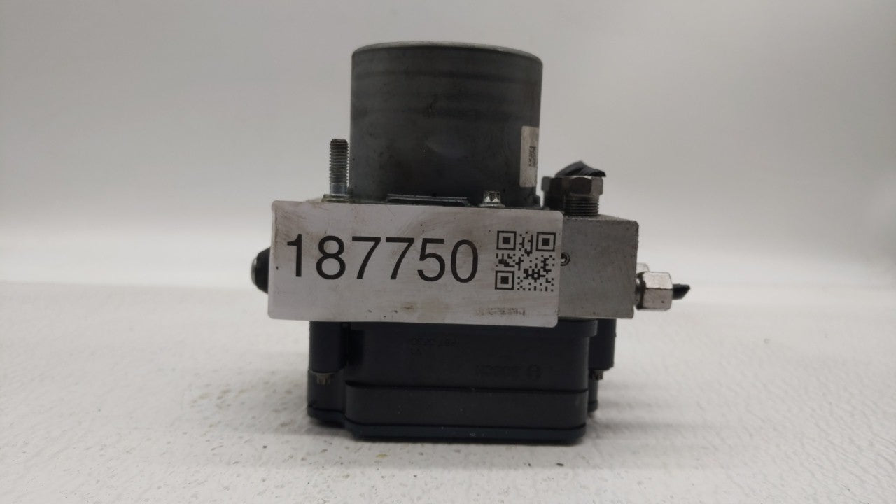 2015-2018 Dodge Grand Caravan ABS Pump Control Module Replacement P/N:P68183803AC 68183803AC Fits Fits 2015 2016 2017 2018 O