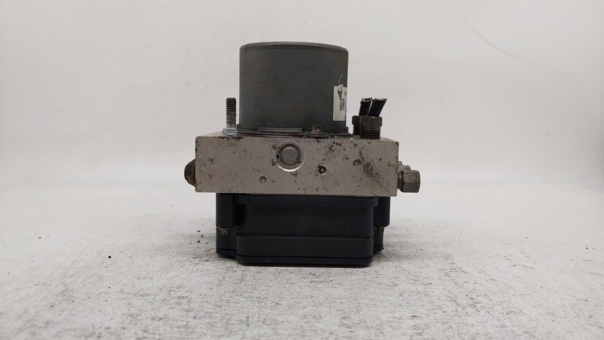 2015-2020 Dodge Grand Caravan Anti-Lock Brake ABS Pump Module Actuator OEM P/N:P68183803AC 68183803AC Fits OEM Used Auto Par