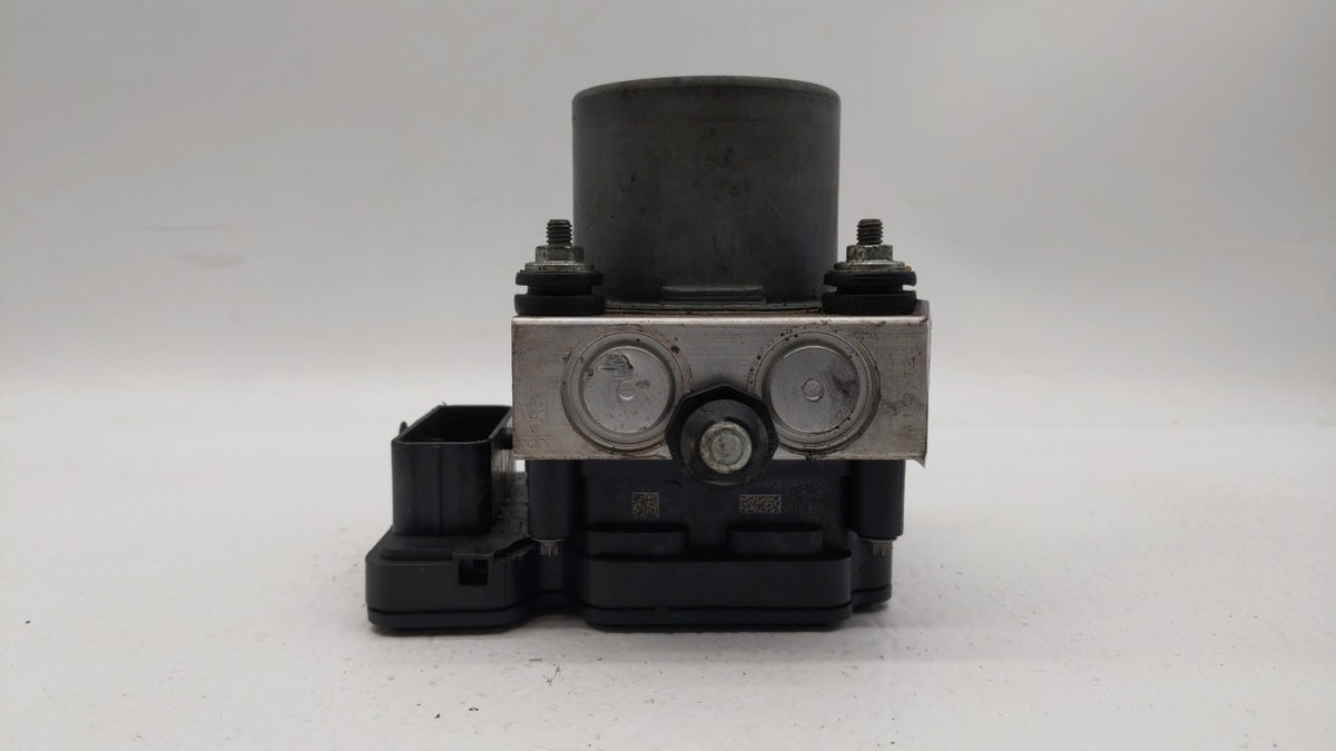 2015-2020 Dodge Grand Caravan Anti-Lock Brake ABS Pump Module Actuator OEM P/N:P68183803AC 68183803AC Fits OEM Used Auto Par