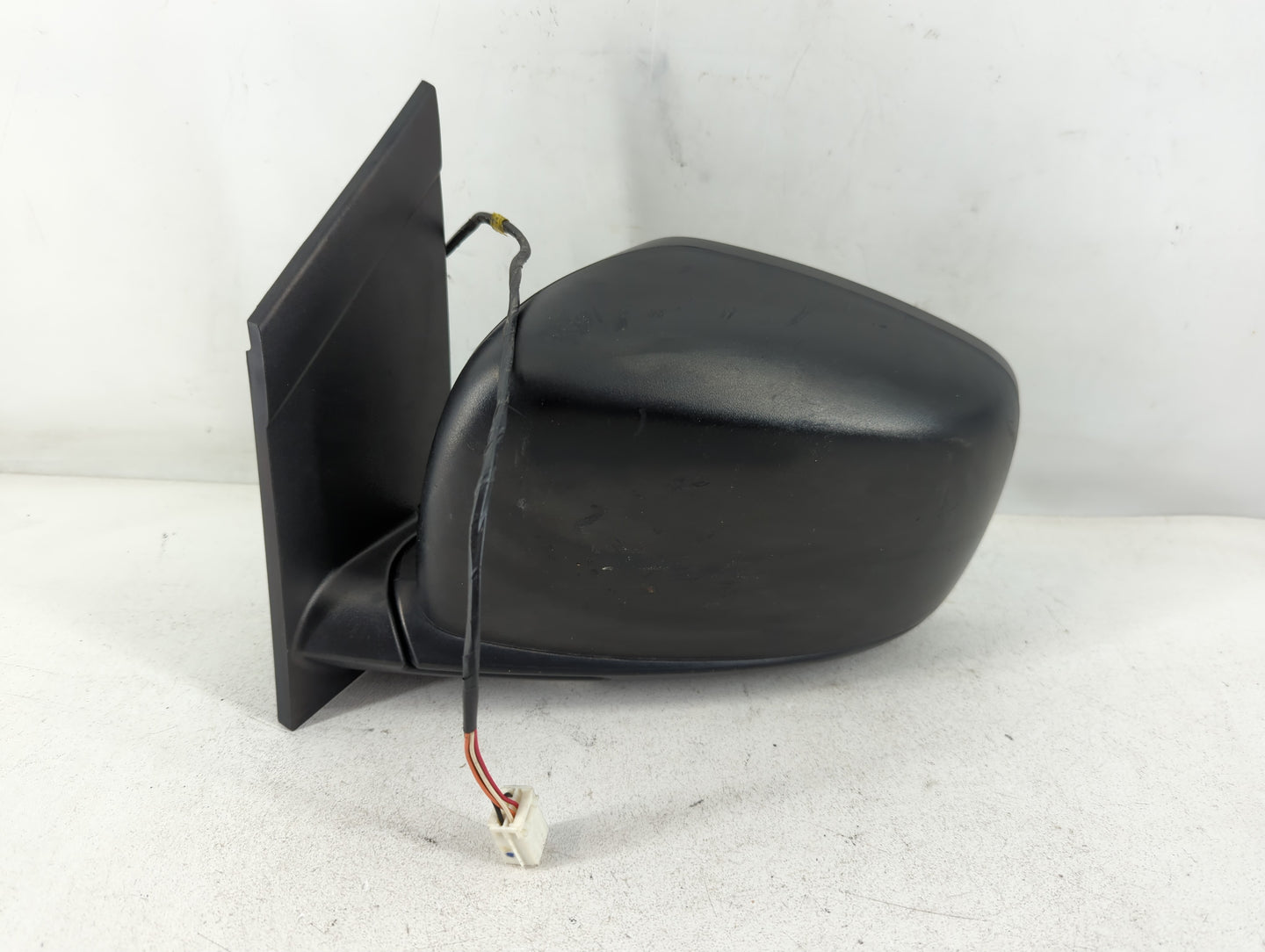 2015 Dodge Grand Caravan Driver Side View Mirror - Left Door Mirror OEM Used - Oemusedautoparts1.com