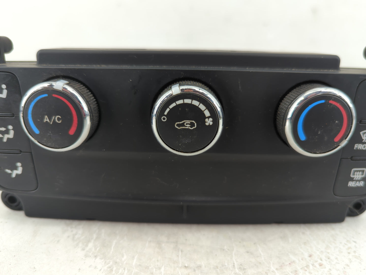 2015 Dodge Grand Caravan Climate Control Module Temperature AC/Heater Replacement Fits OEM Used Auto Parts - Oemusedautopart