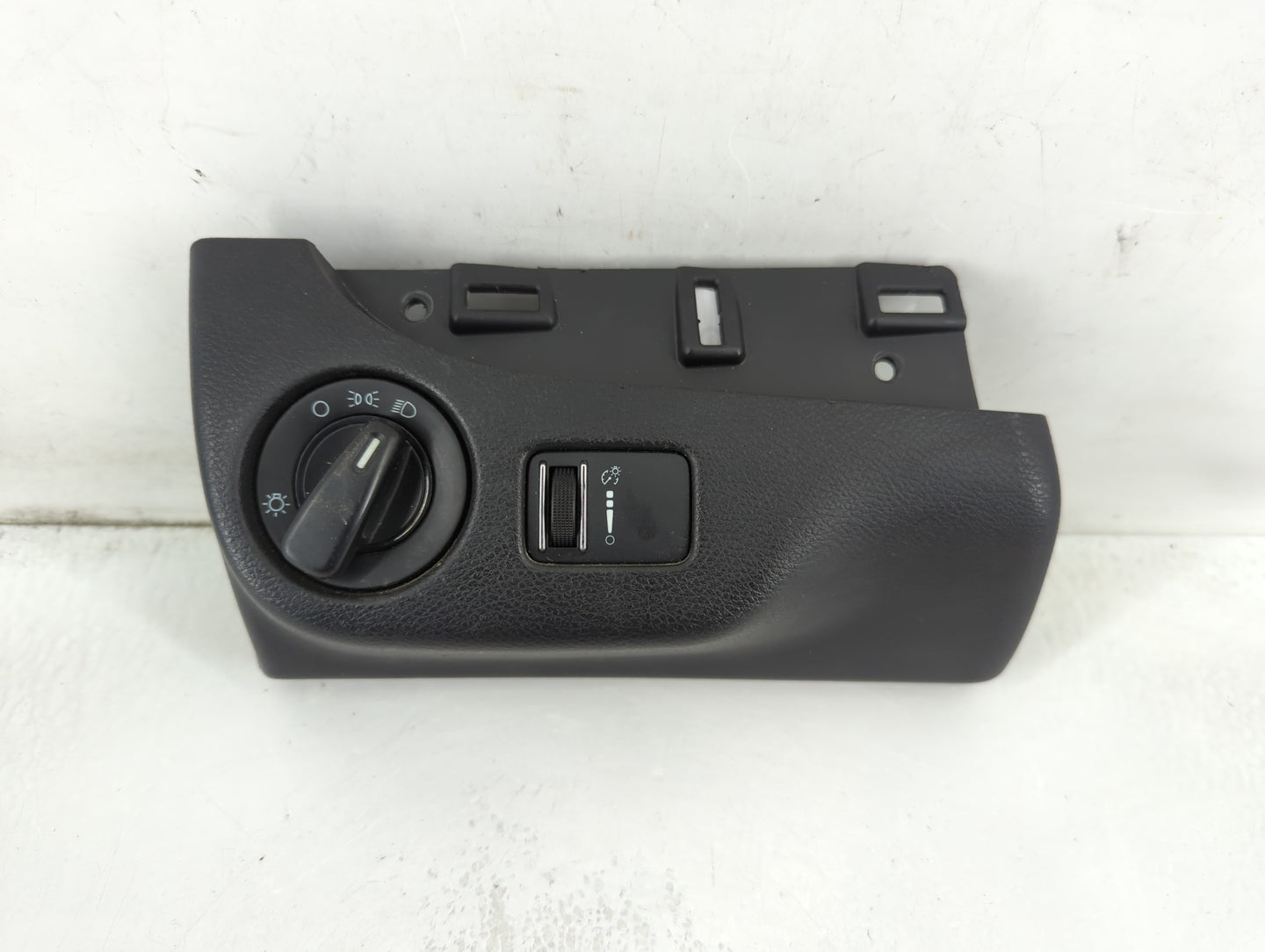 2015 Dodge Grand Caravan Headlight Head Light Switch Lamp Control - Oemusedautoparts1.com