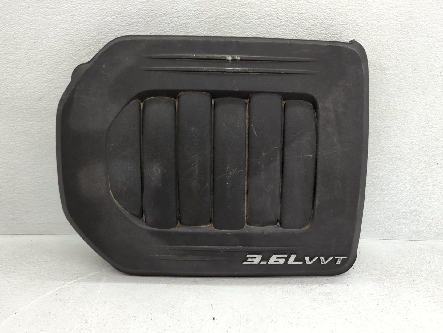 2015 Dodge Grand Caravan Engine Cover - Oemusedautoparts1.com