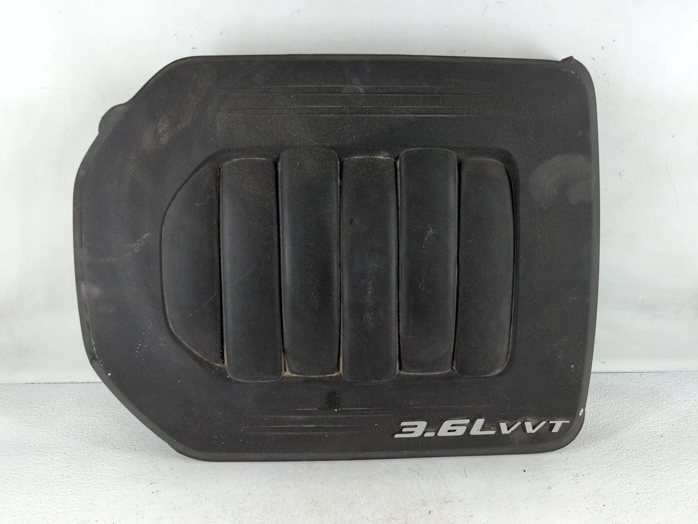 2015 Dodge Grand Caravan Engine Cover - Oemusedautoparts1.com