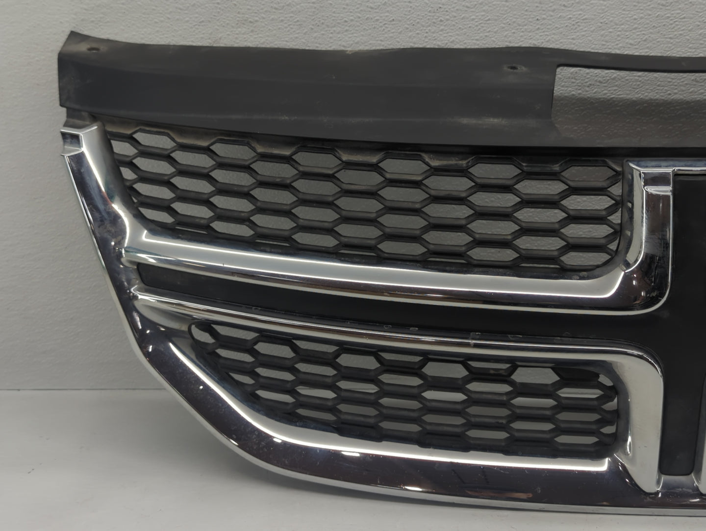 2015 Dodge Journey Front Bumper Grille Cover - Oemusedautoparts1.com