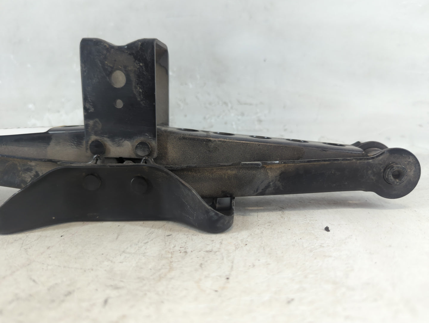 2015 Dodge Journey Spare Scissor Car Jack - Oemusedautoparts1.com