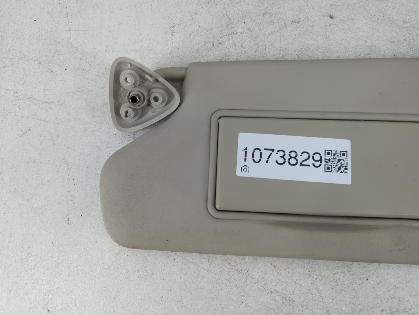 2015 Dodge Journey Sun Visor Shade Replacement Driver Left Mirror Fits OEM Used Auto Parts - Oemusedautoparts1.com