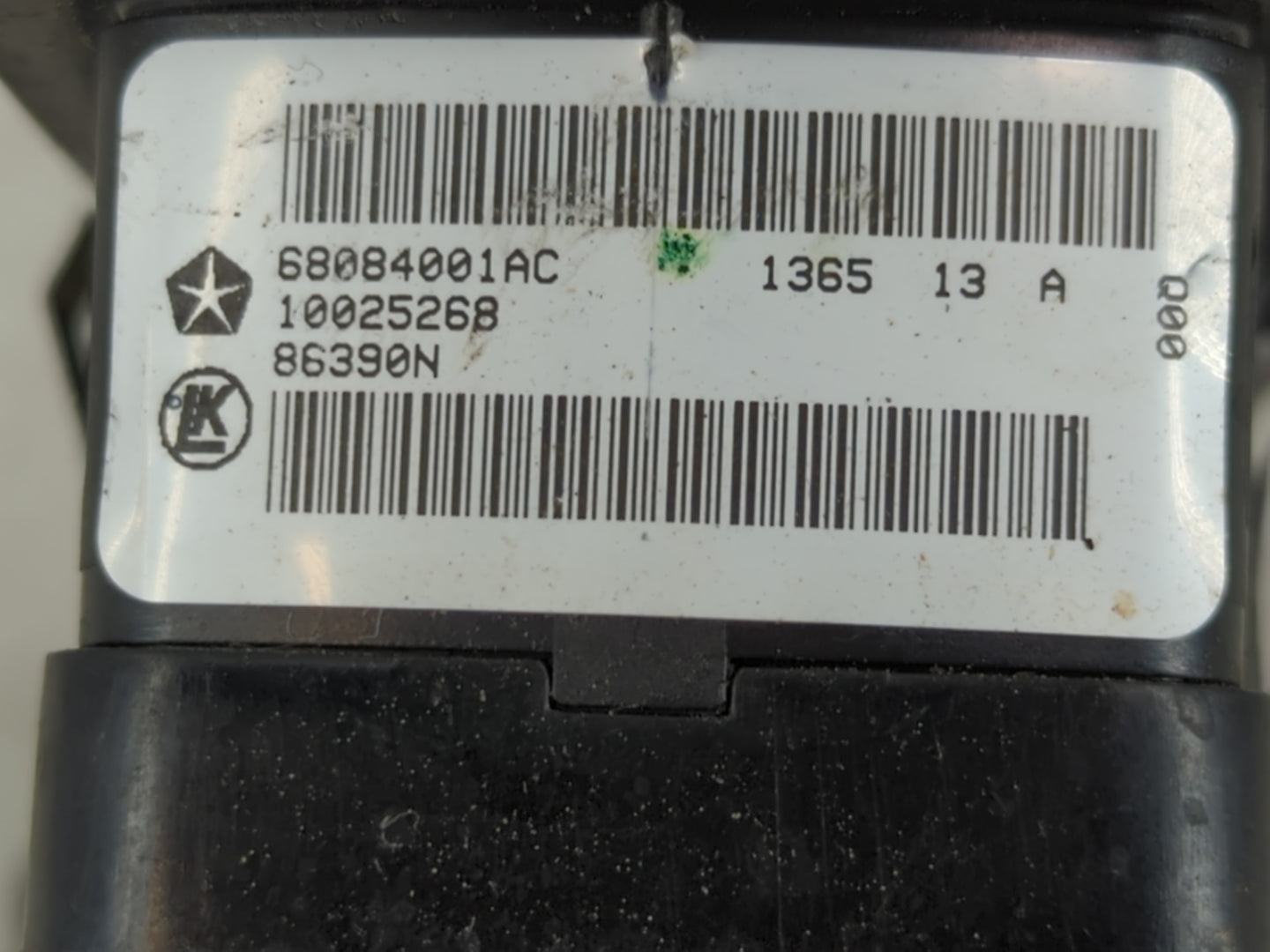2015 Dodge Journey Master Power Window Switch Replacement Driver Side Left P/N:68084001AC Fits OEM Used Auto Parts - Oemused