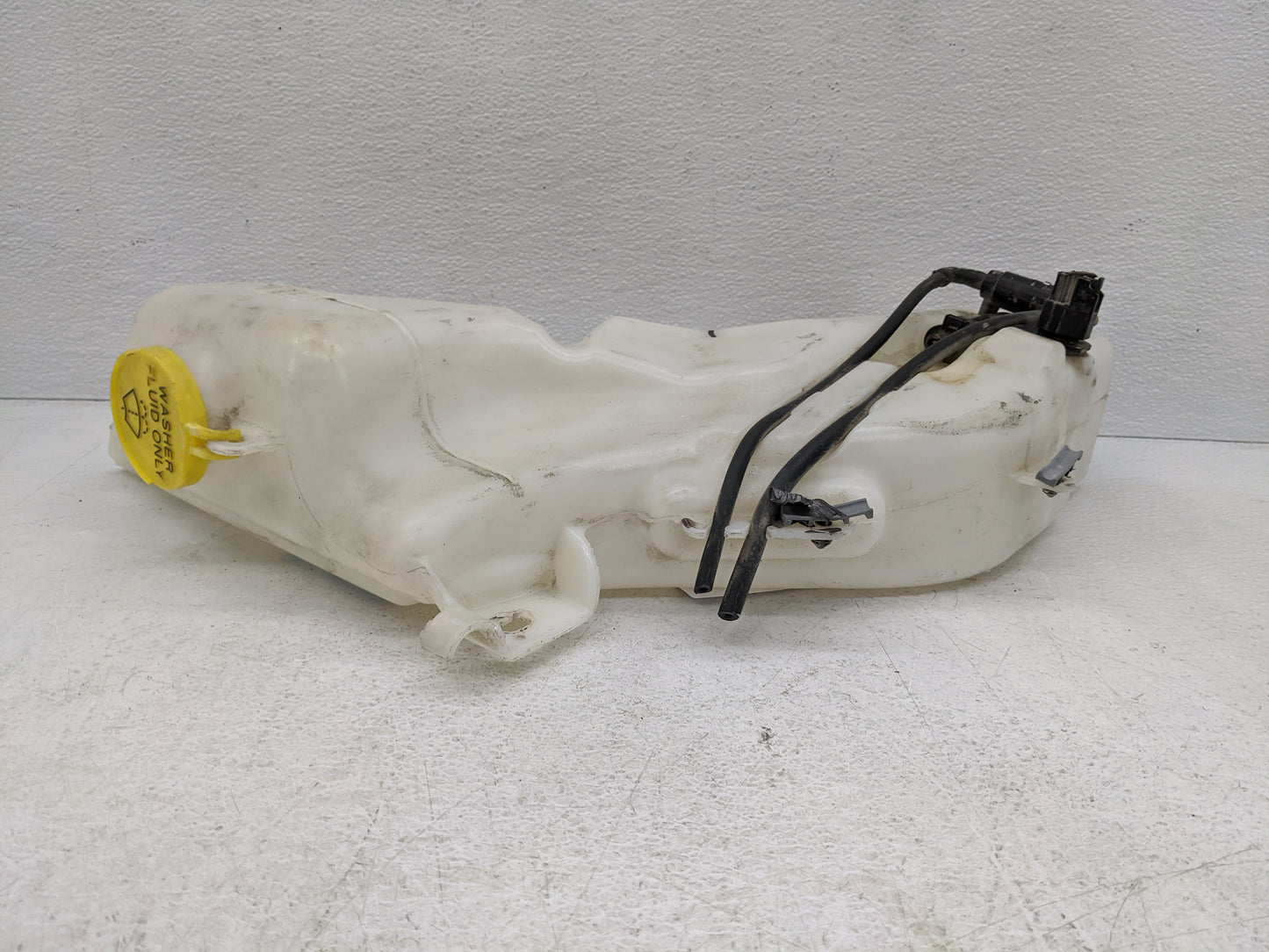 2015 Dodge Journey Windshield Washer Fluid Reservoir Bottle Oem - Oemusedautoparts1.com