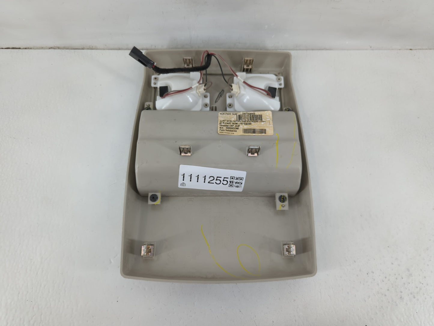 2012-2019 Dodge Journey Overhead Roof Console 1111255 - Oemusedautoparts1.com