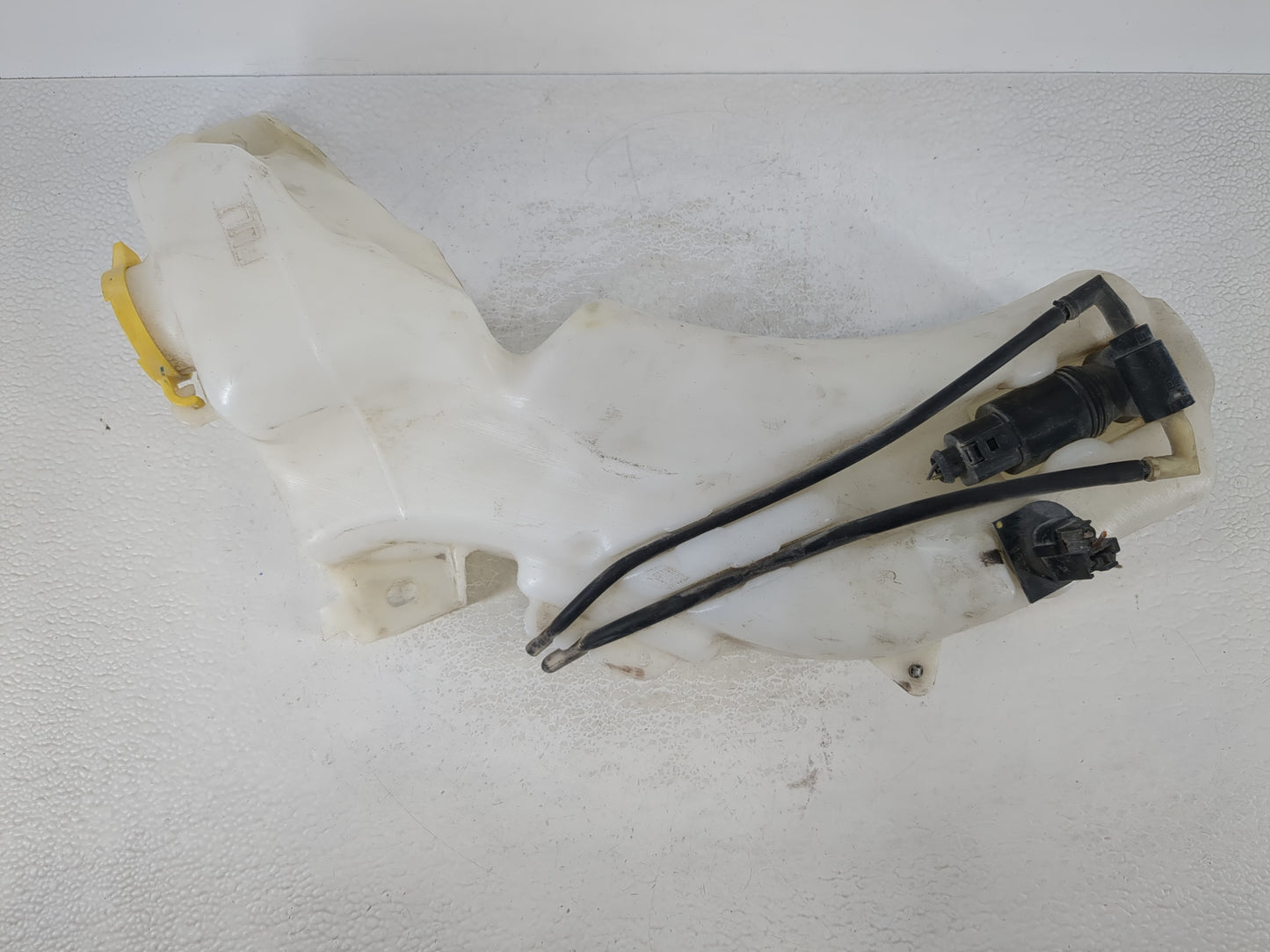 2015 Dodge Journey Windshield Washer Fluid Reservoir Bottle Oem - Oemusedautoparts1.com