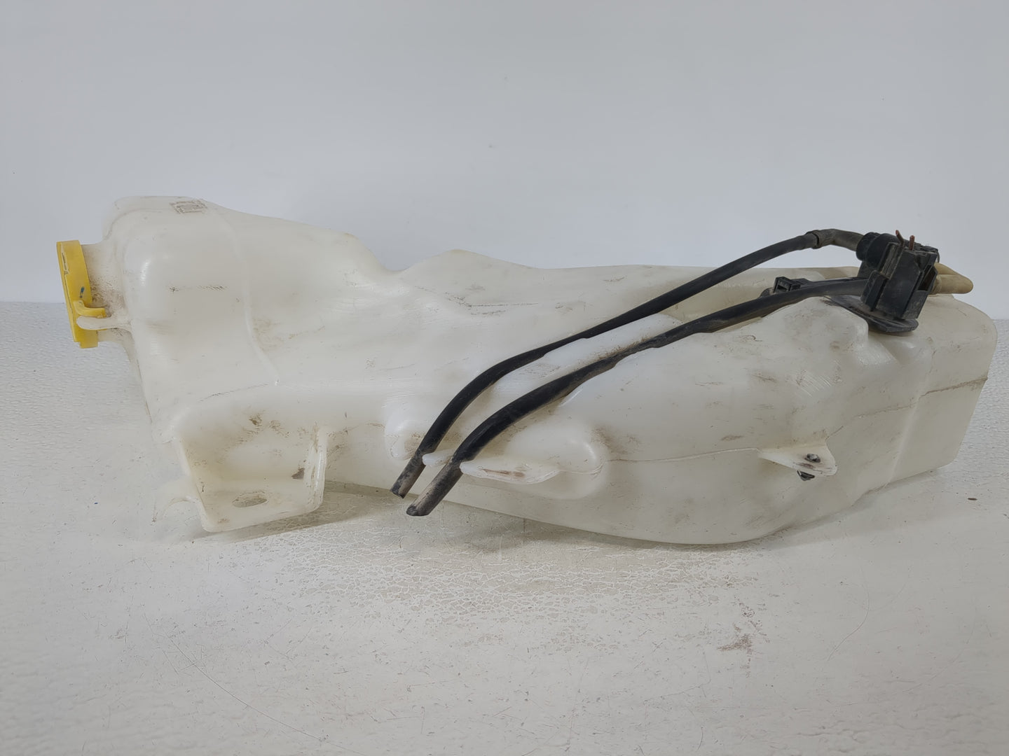 2015 Dodge Journey Windshield Washer Fluid Reservoir Bottle Oem - Oemusedautoparts1.com
