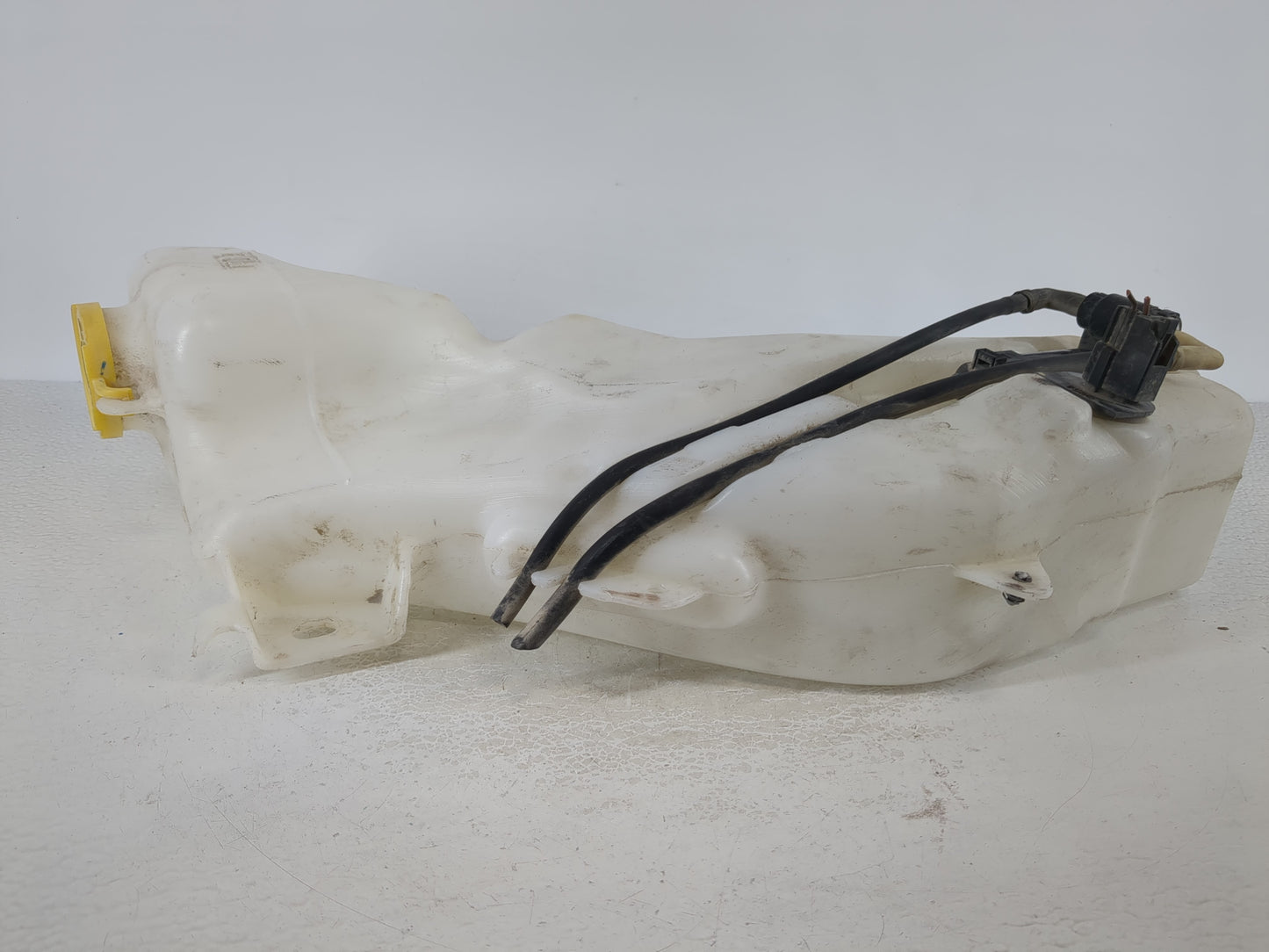 2015 Dodge Journey Windshield Washer Fluid Reservoir Bottle Oem - Oemusedautoparts1.com