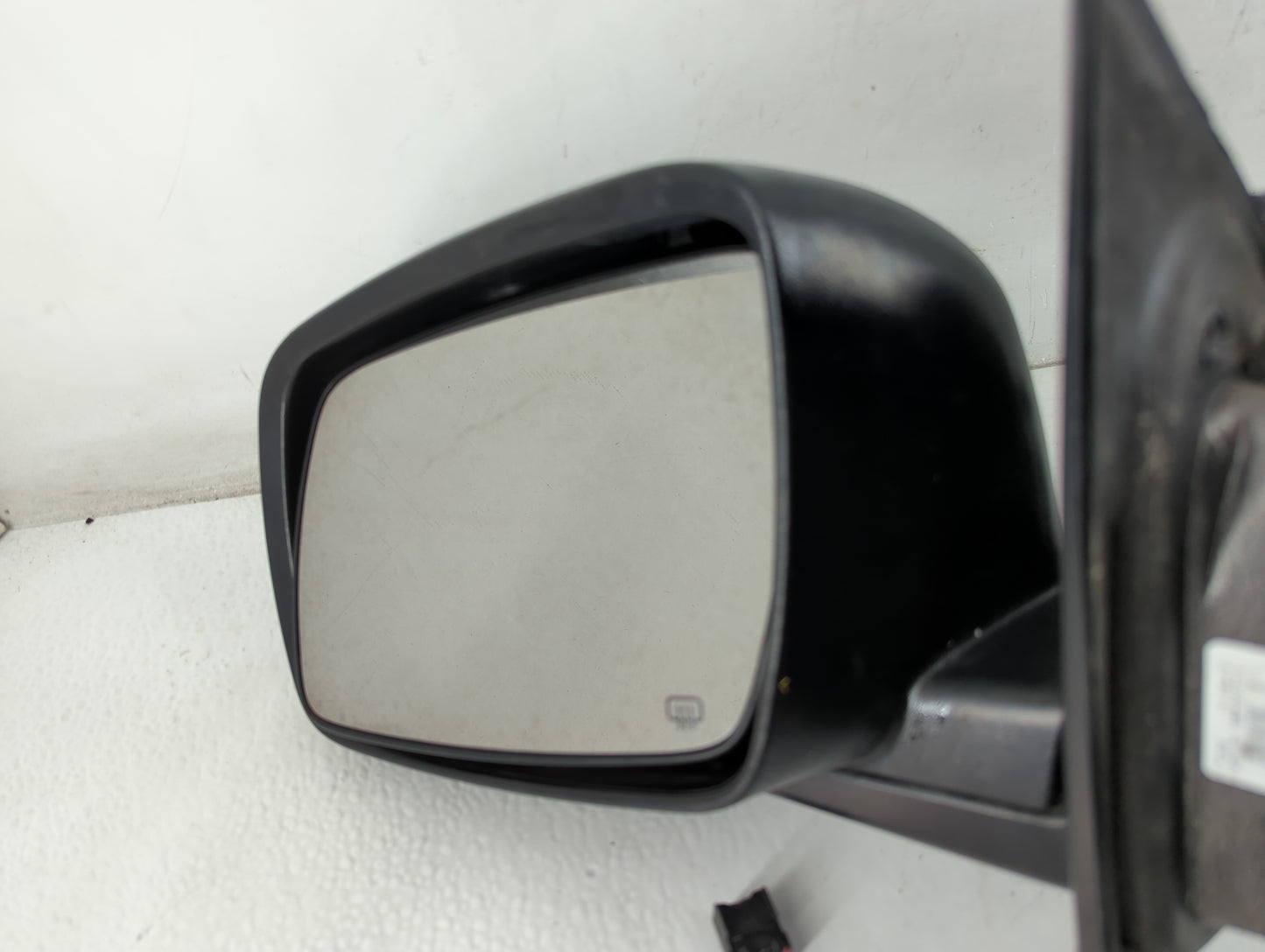 2015 Dodge Journey Driver Side View Mirror - Left Door Mirror OEM Used - Oemusedautoparts1.com