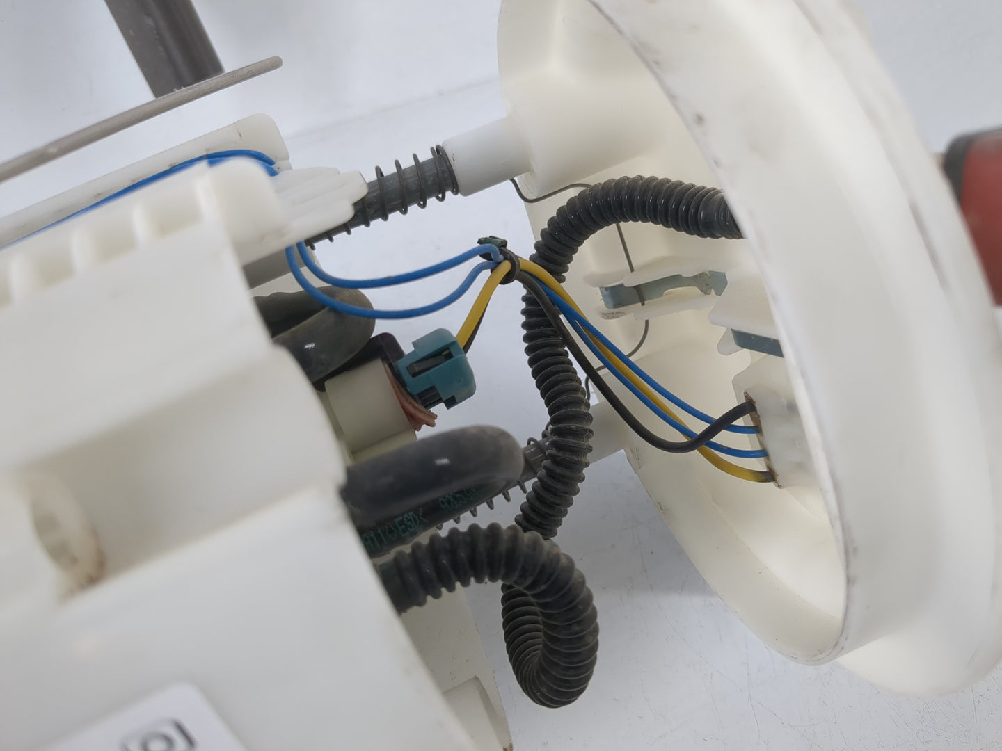 2011-2019 Dodge Journey Electrical Gas Fuel Pump Assembly - Oemusedautoparts1.com