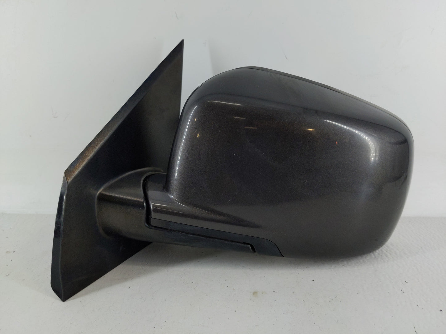 2015 Dodge Journey Driver Side View Mirror - Left Door Mirror OEM Used - Oemusedautoparts1.com
