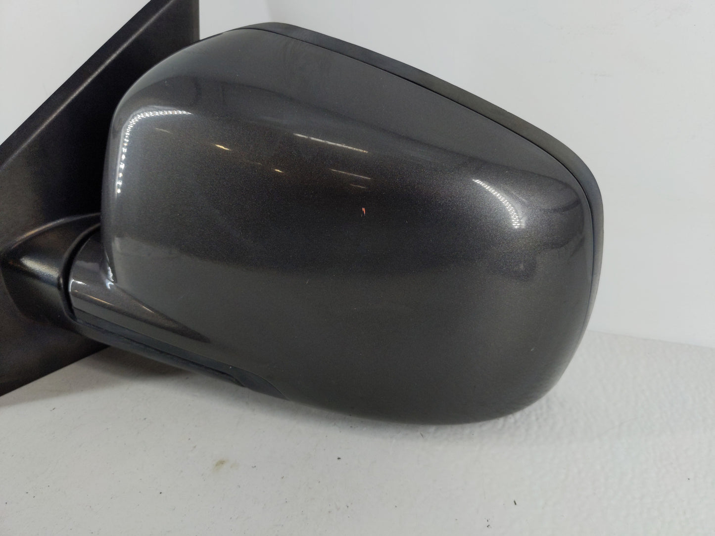 2015 Dodge Journey Driver Side View Mirror - Left Door Mirror OEM Used - Oemusedautoparts1.com