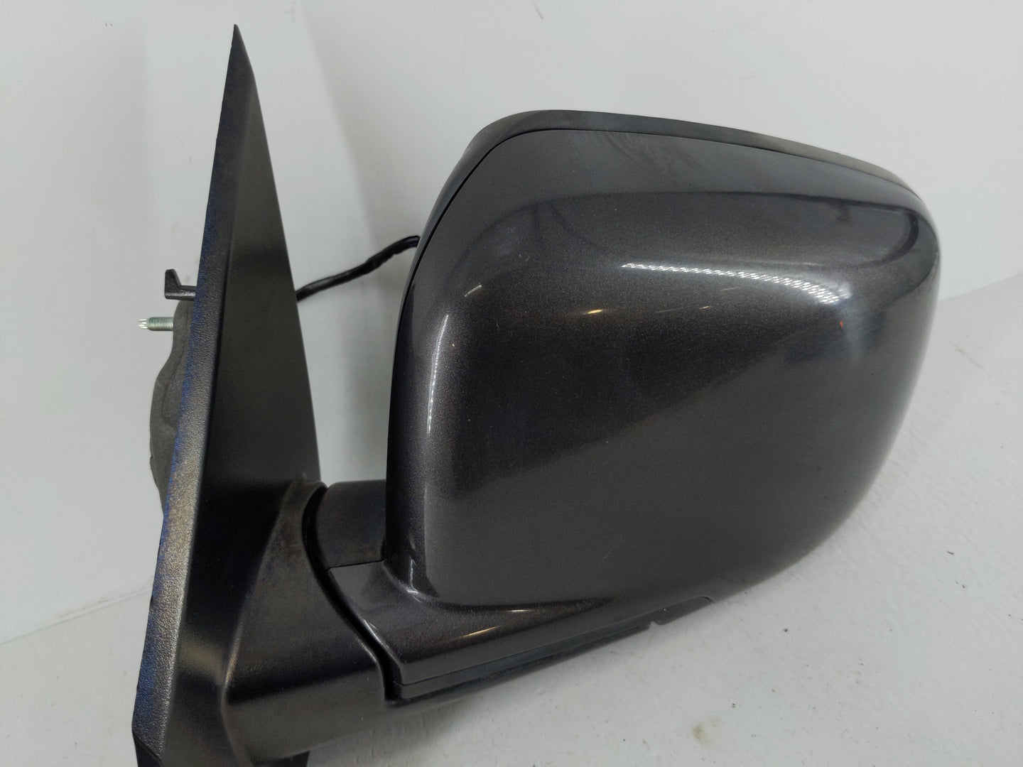 2015 Dodge Journey Driver Side View Mirror - Left Door Mirror OEM Used - Oemusedautoparts1.com