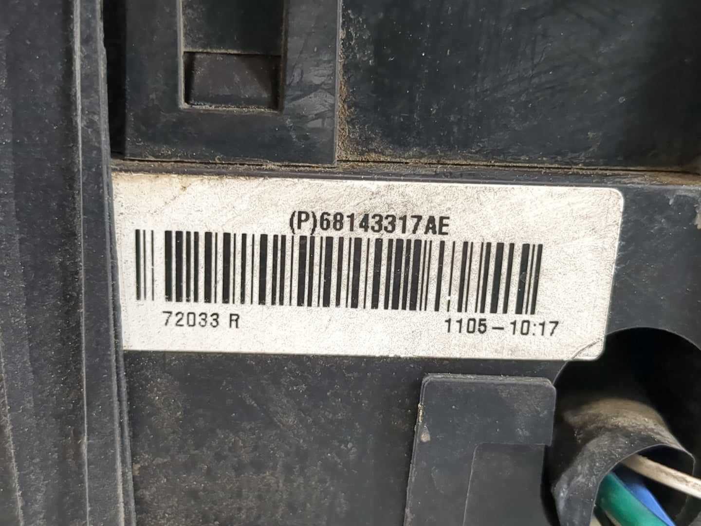 2015 Dodge Journey Fusebox Fuse Box Panel Relay Module P/N:72033 R 68143314AE Fits OEM Used Auto Parts - Oemusedautoparts1.c