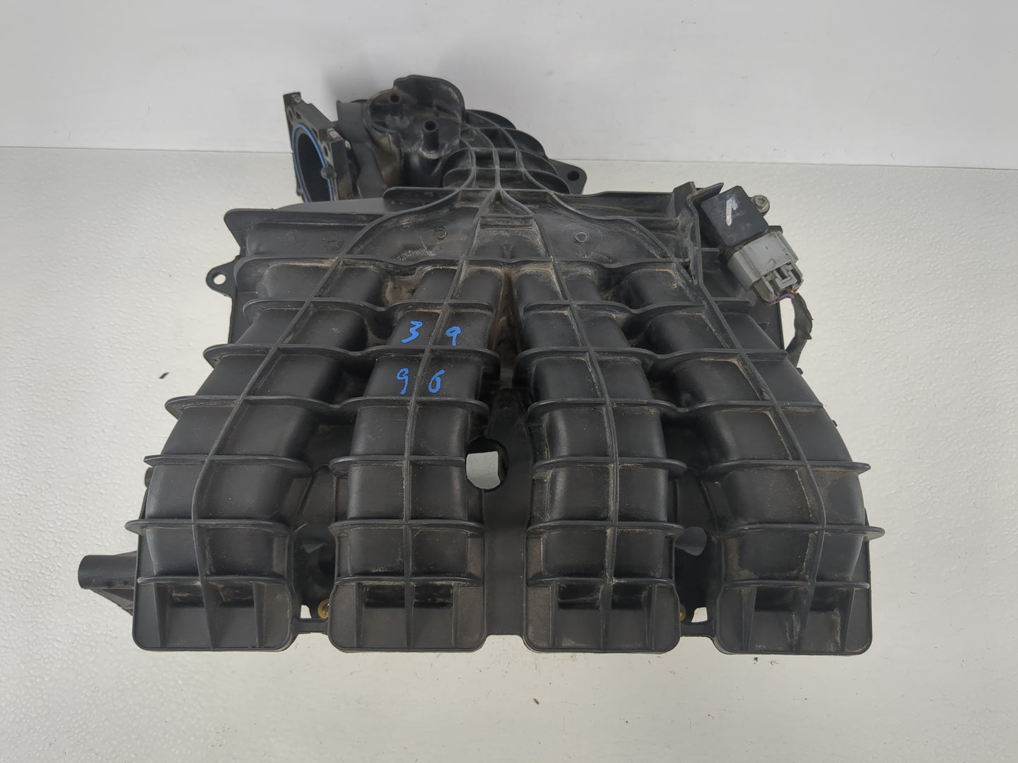 2011-2020 Dodge Journey Air Intake Manifold P/N:05033310AB Fits OEM Used Auto Parts - Oemusedautoparts1.com
