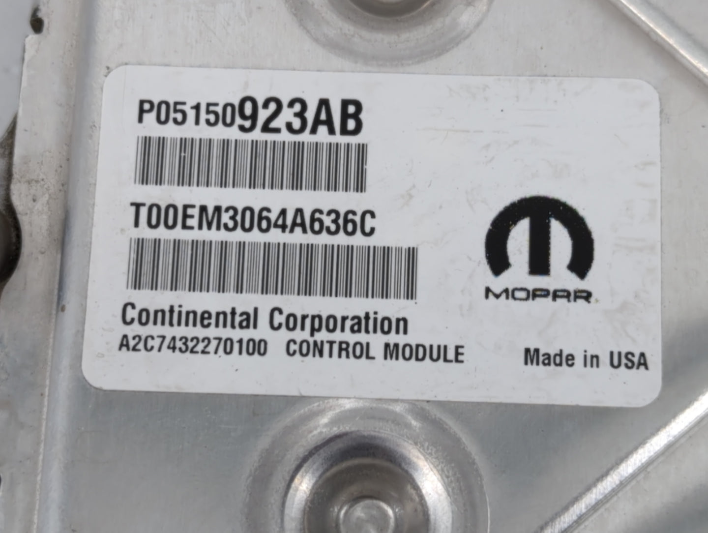 2015 Dodge Journey PCM Engine Control Computer ECU ECM PCU OEM P/N:P05150923AB Fits OEM Used Auto Parts - Oemusedautoparts1.