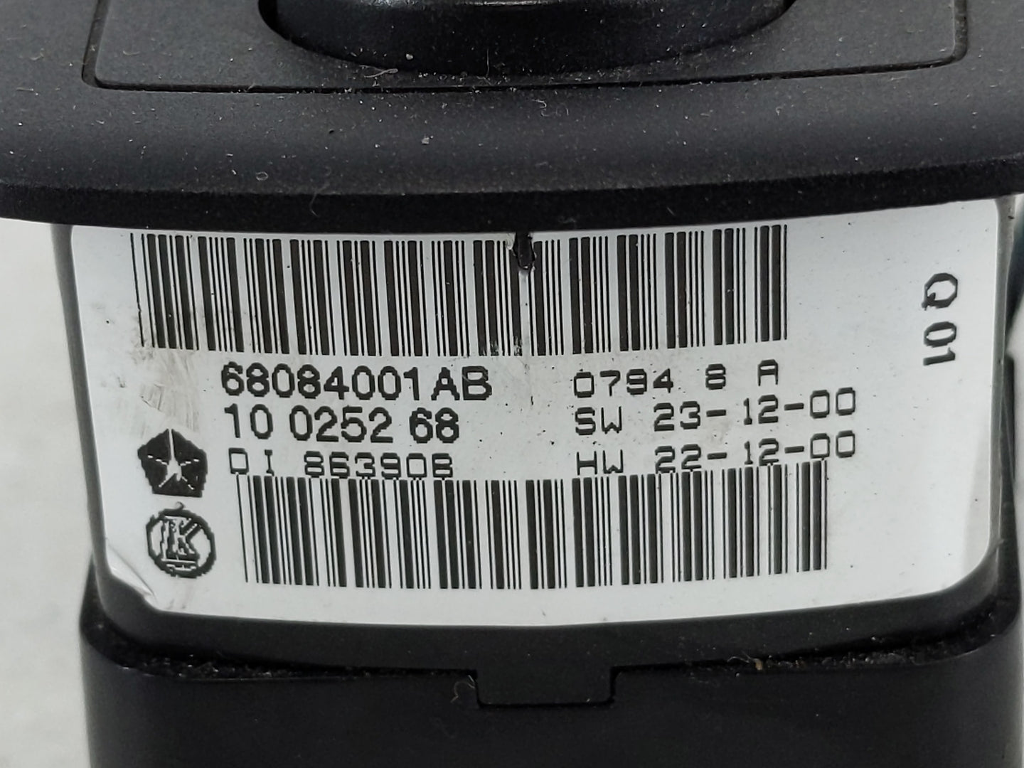 2015 Dodge Journey Master Power Window Switch Replacement Driver Side Left P/N:68084001AB Fits OEM Used Auto Parts - Oemused