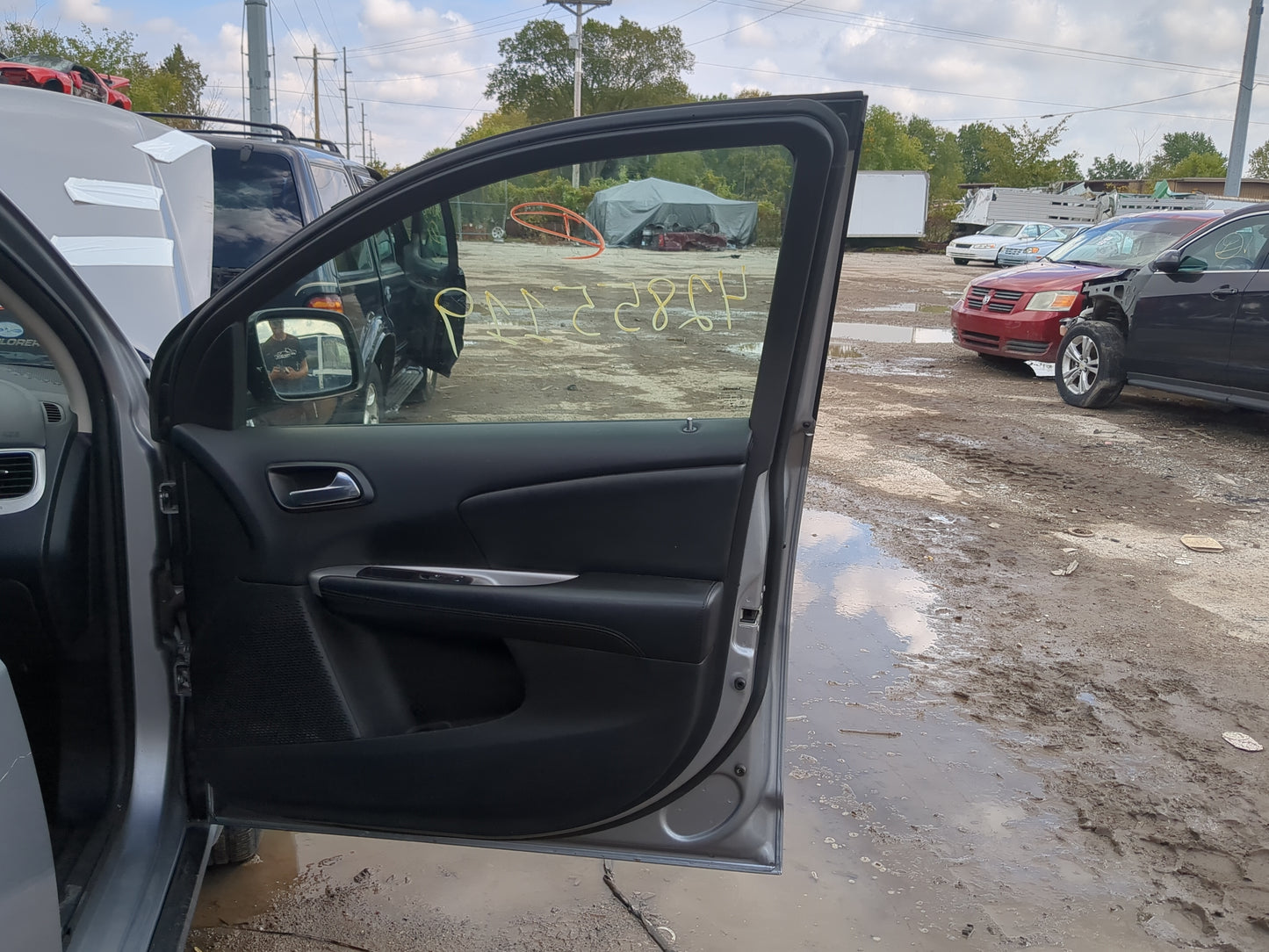 2015 Dodge Journey Front Right Passenger Interior Door Panel Trim - Oemusedautoparts1.com