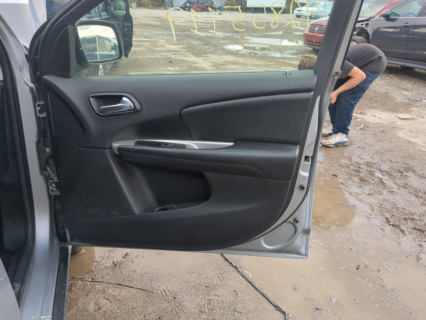 2015 Dodge Journey Front Right Passenger Interior Door Panel Trim - Oemusedautoparts1.com