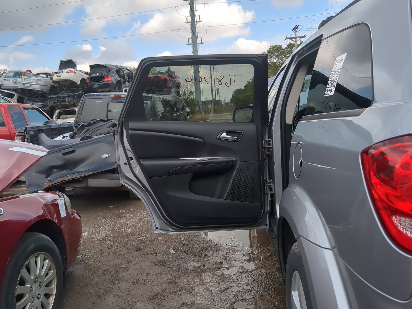 2015 Dodge Journey Driver Rear Door Oem - Oemusedautoparts1.com