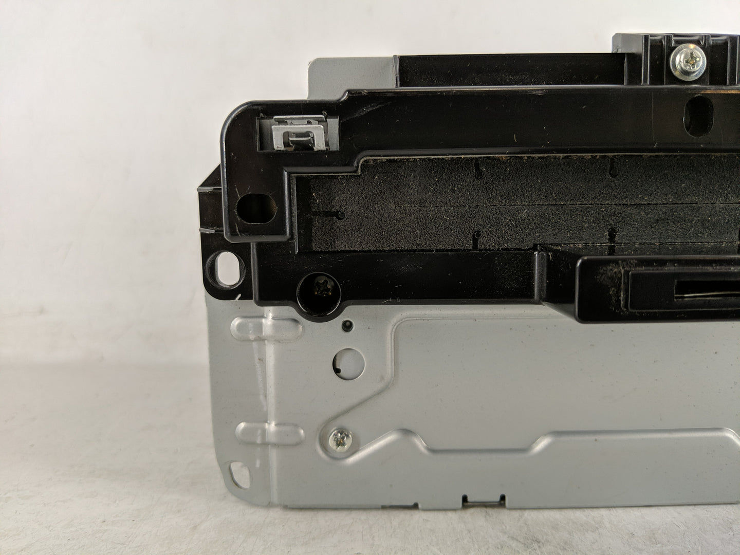 2015 Dodge Journey Radio AM FM Cd Player Receiver Replacement P/N:P68240129AA Fits OEM Used Auto Parts - Oemusedautoparts1.c