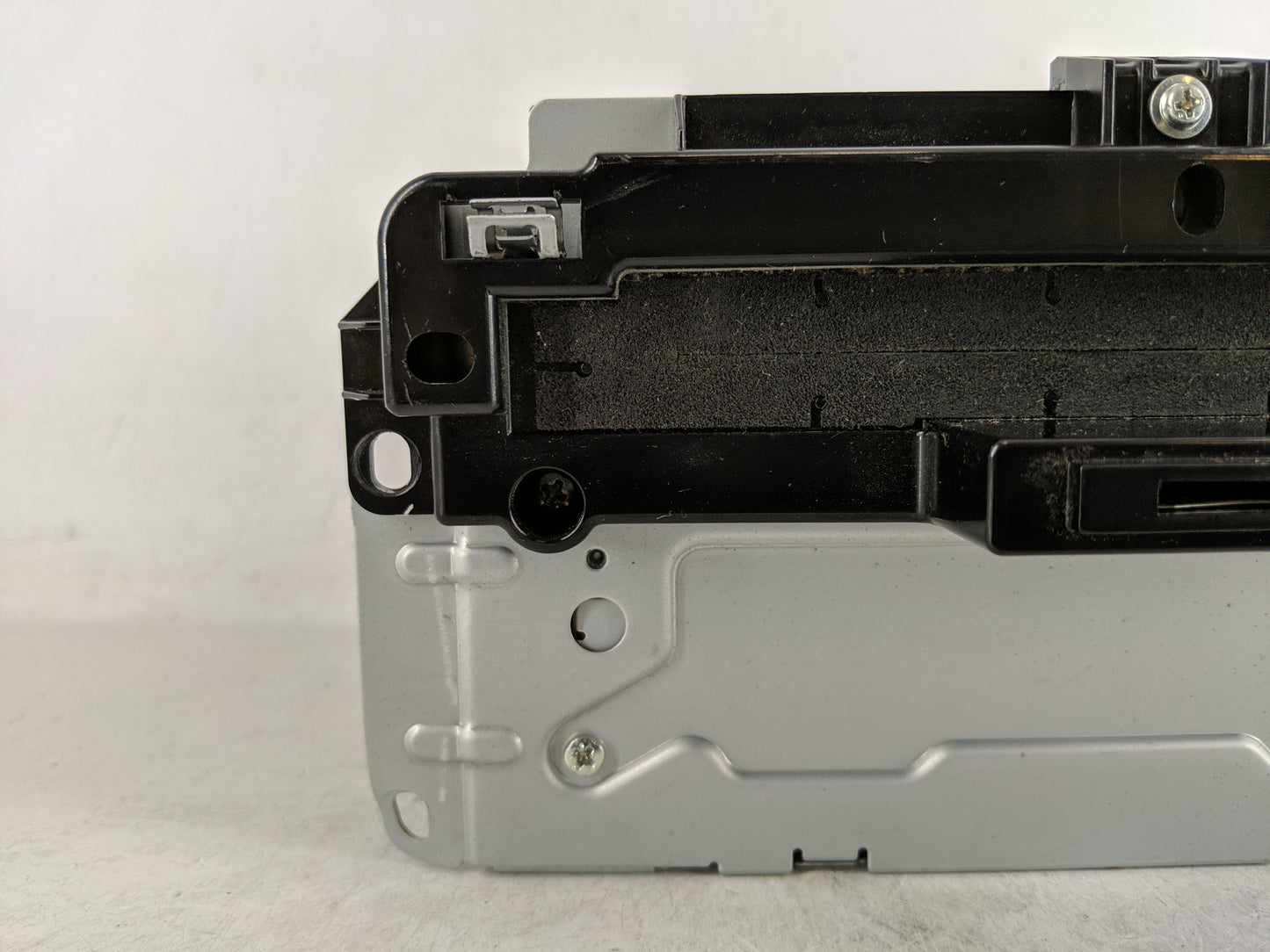 2015 Dodge Journey Radio AM FM Cd Player Receiver Replacement P/N:P68240129AA Fits OEM Used Auto Parts - Oemusedautoparts1.c