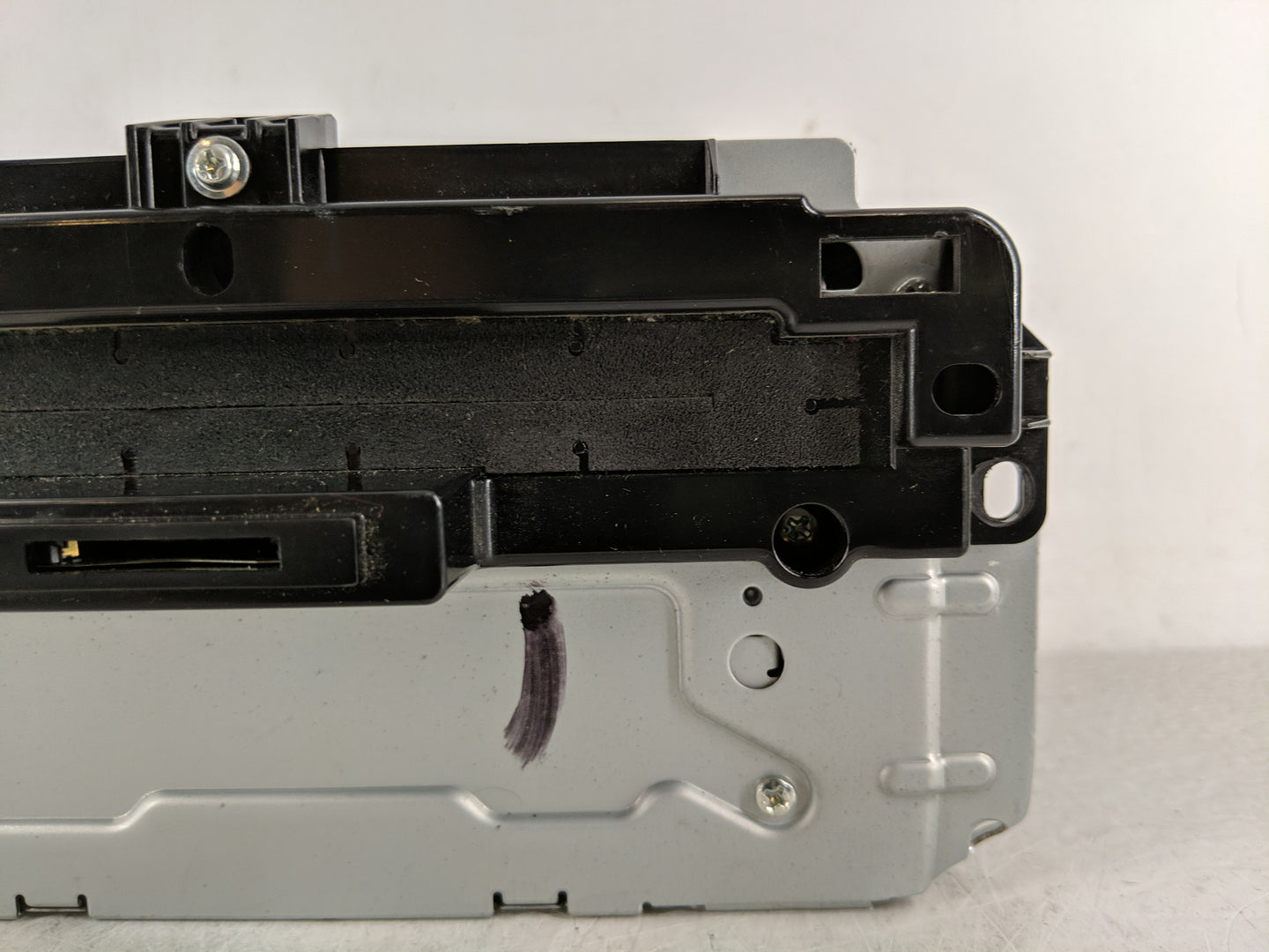 2015 Dodge Journey Radio AM FM Cd Player Receiver Replacement P/N:P68240129AA Fits OEM Used Auto Parts - Oemusedautoparts1.c