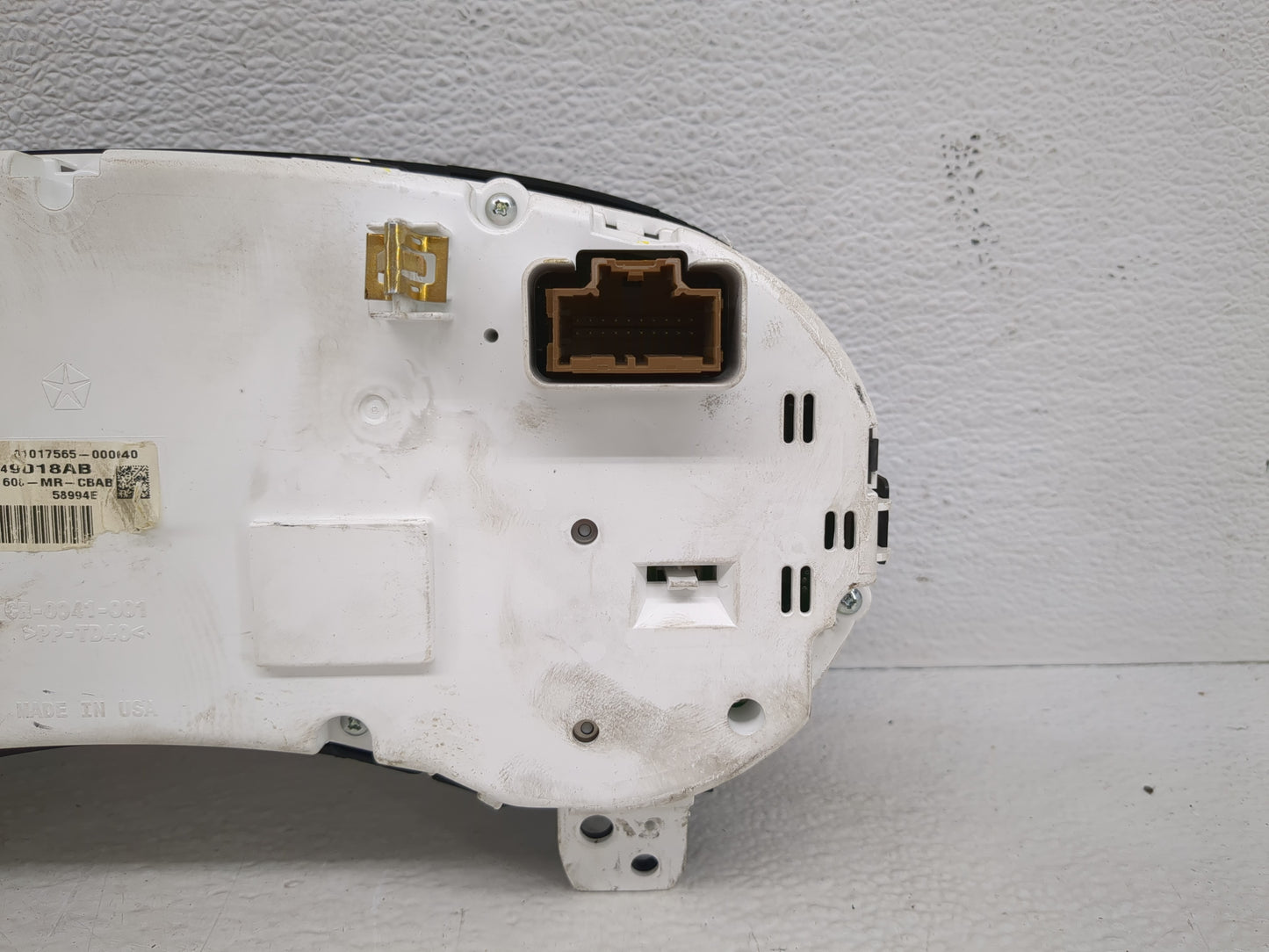 2015 Dodge Journey Instrument Cluster Speedometer Gauges P/N:68249018AA Fits OEM Used Auto Parts - Oemusedautoparts1.com