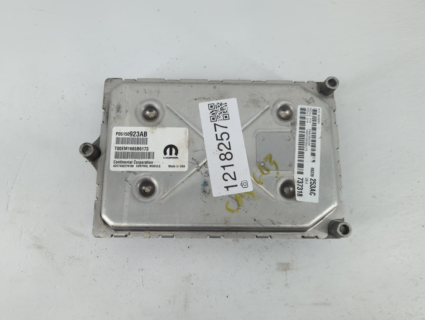 2015 Dodge Journey PCM Engine Control Computer ECU ECM PCU OEM P/N:P05150923AB Fits OEM Used Auto Parts - Oemusedautoparts1.